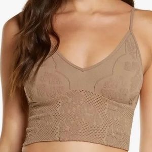 Free People Candy Seamless Brallete in Textured Sand Tan Size M/L NWT